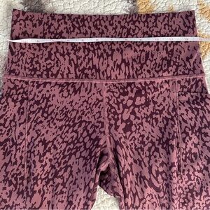 Athleta SALUTATION 7/8 Legging - Burgundy